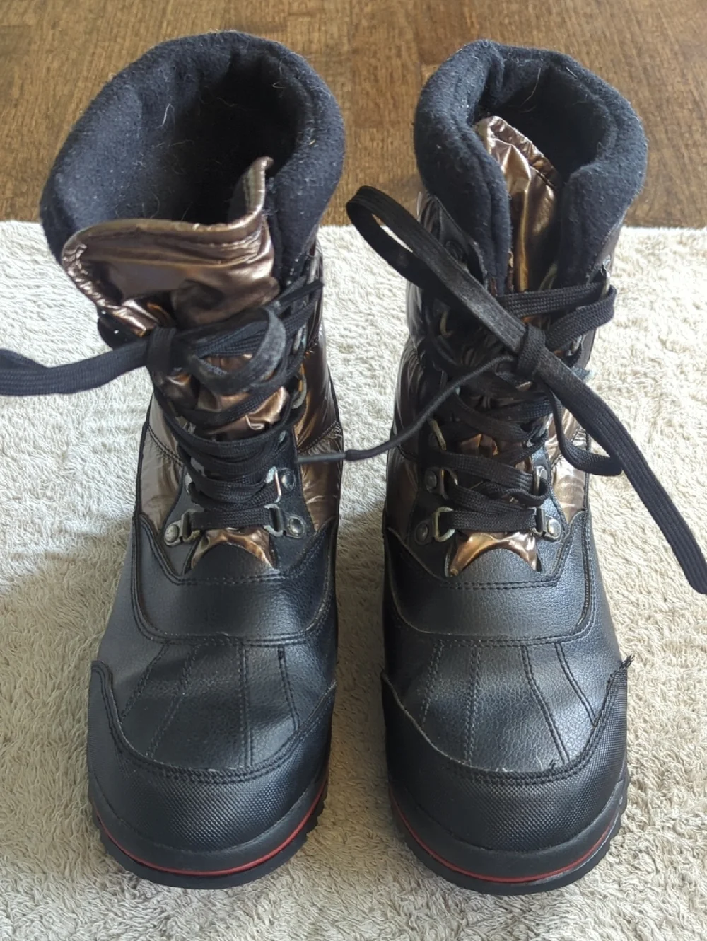 Cougar Canada Size 9M Puffer Waterproof Winter Duck Boots Black‎ Bronze Metallic